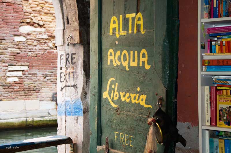 Libreria-Acqua-Alta
